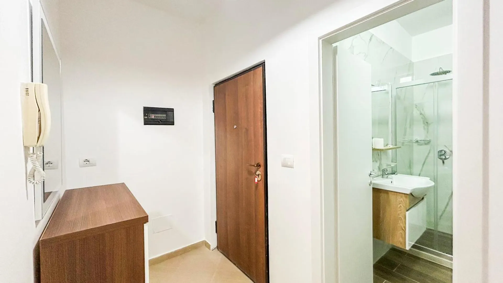 1 Bedroom Apartment 829 格勒姆 阿尔巴尼亚