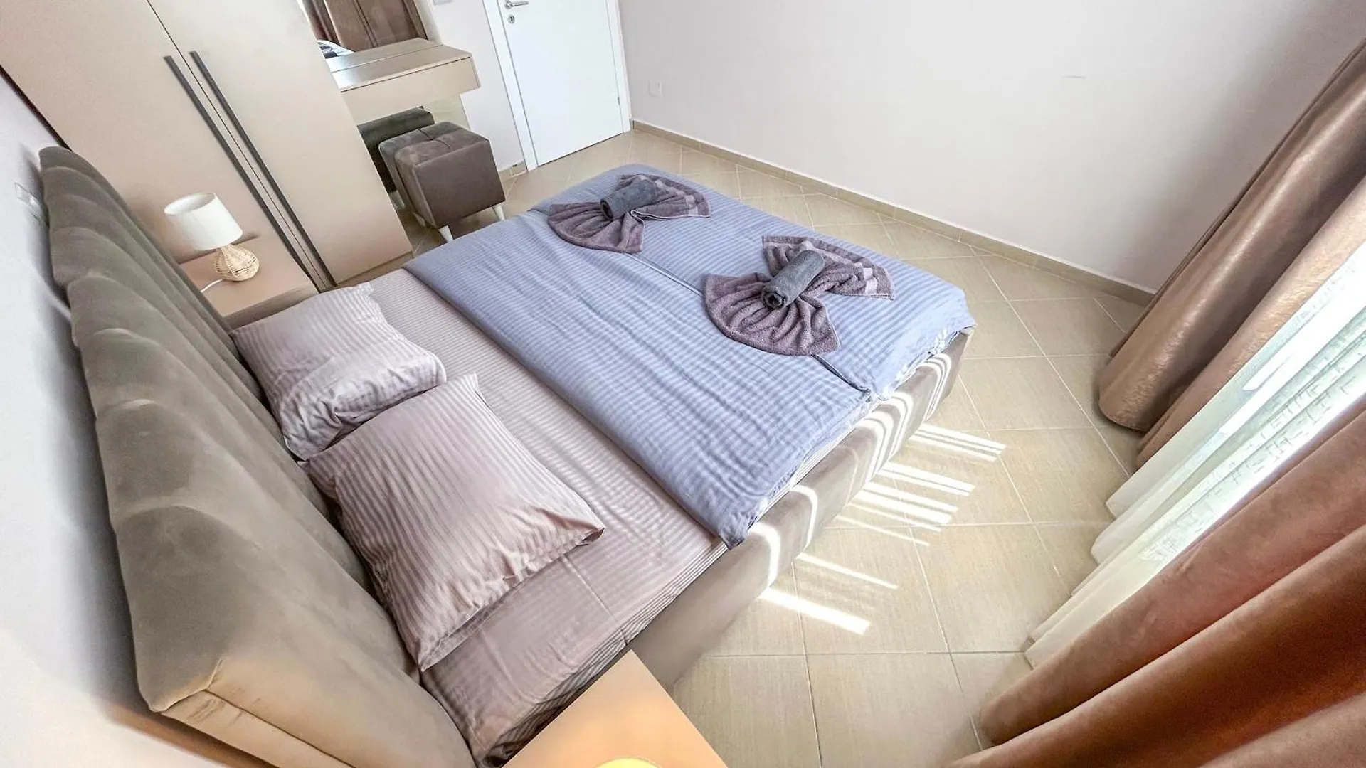 1 Bedroom Apartment 829 格勒姆