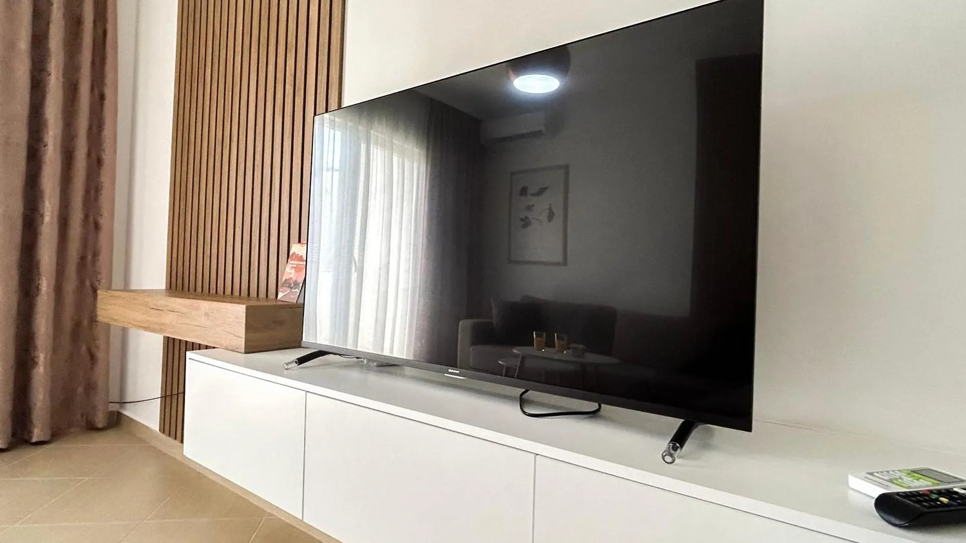 1 Bedroom Apartment 829 格勒姆