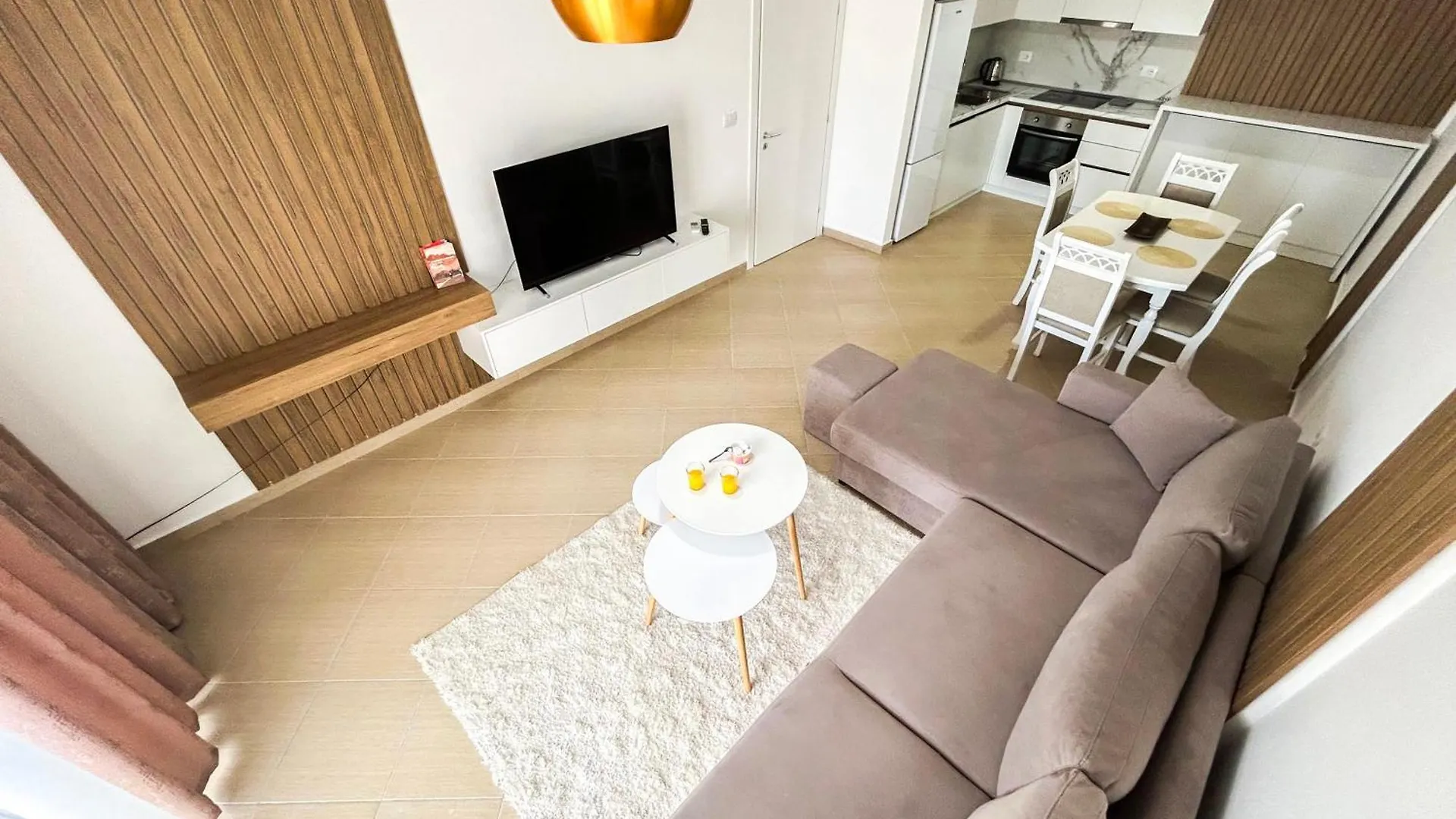 1 Bedroom Apartment 829 格勒姆 0*,